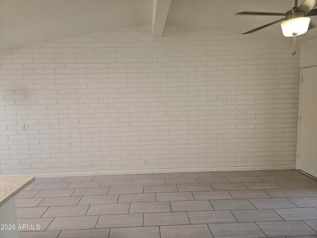 Building Photo - 2340 N 46th St