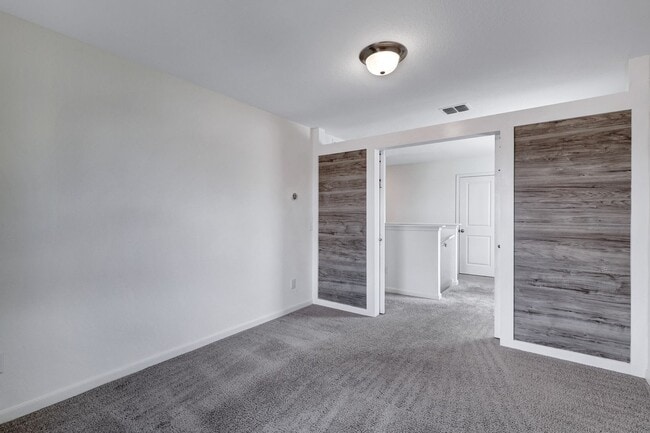 Building Photo - ***MOVE-IN SPECIAL: TWO WEEKS FREE***Spacious Two-Story Retreat on a Cul-de-Sac with Bonus Room