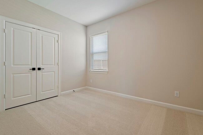 Building Photo - 1035 Rosewood Trl