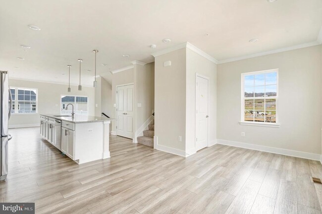 Building Photo - 1425 Clingmans Dome Dr