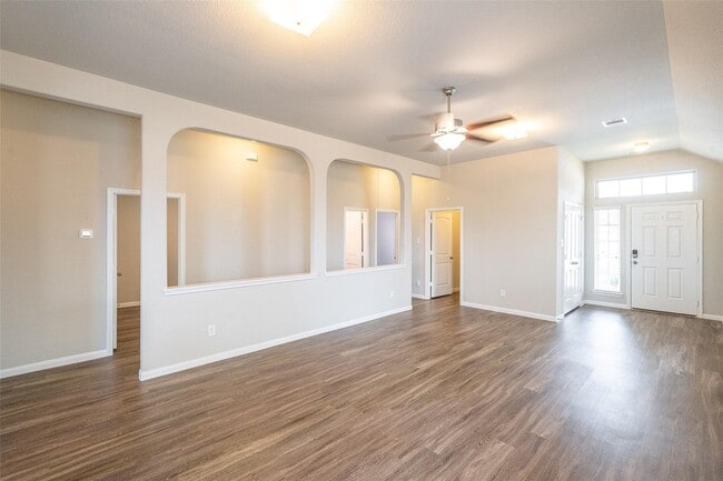 Building Photo - 24715 Scarlatti Cantata Dr