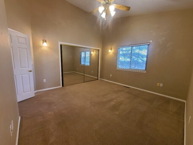 Building Photo - 921 Centennial Dr