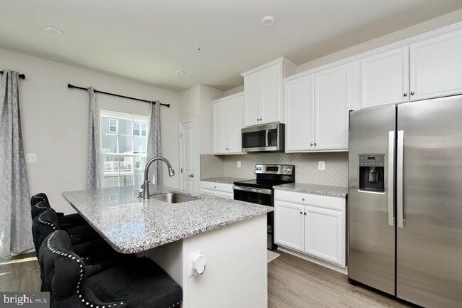 Building Photo - 74 Caswell Dr