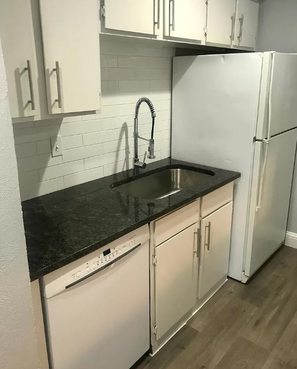 Building Photo - 8110 Skillman St