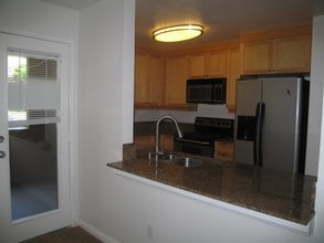 Building Photo - 3440 Lebon Dr