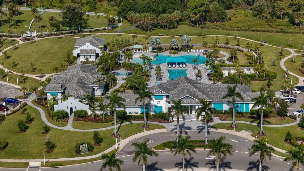 Building Photo - 9912 Crystal Isles Cir