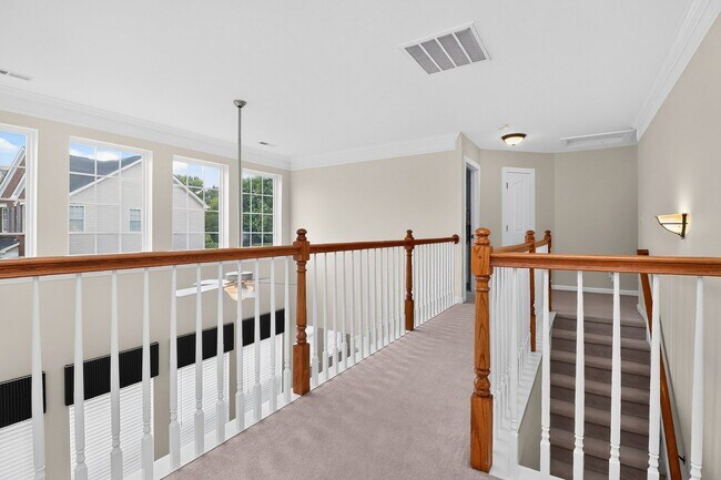 Building Photo - Beautiful Four Bedroom Home in the Berewick Subdivision!