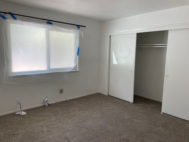 Building Photo - 3685 Tamarack Ave