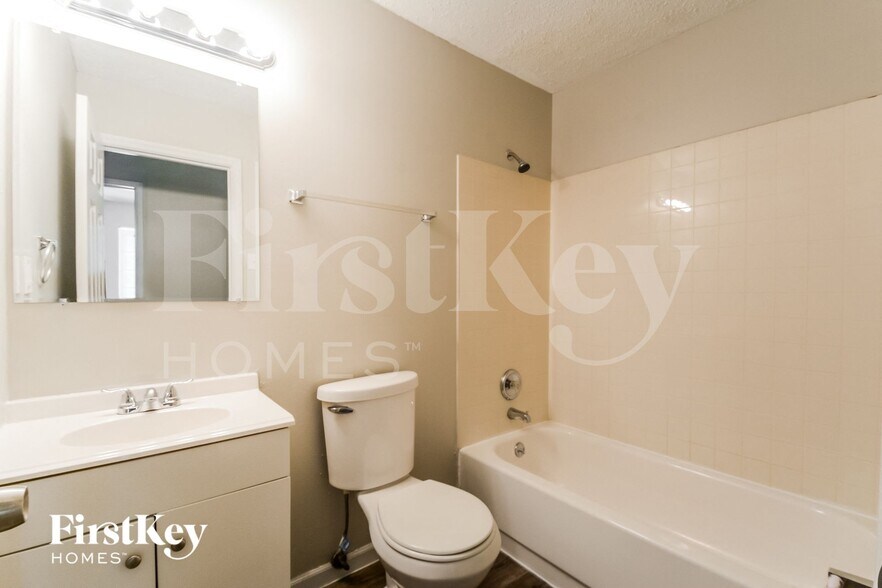 Building Photo - 1835 Stilton Ct