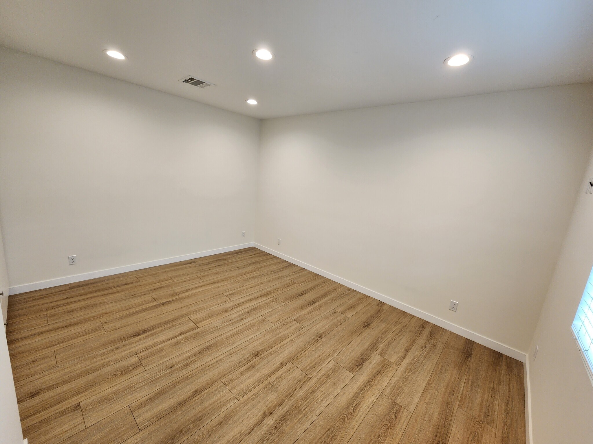 Building Photo - 14203 Burton St