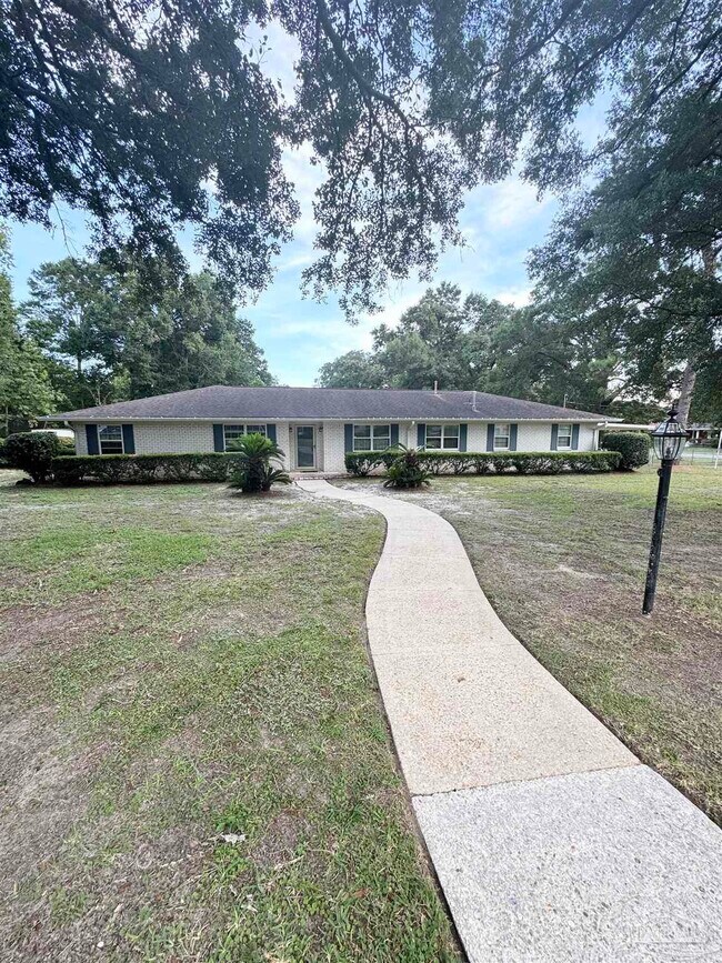 Building Photo - 3821 Collingswood Rd