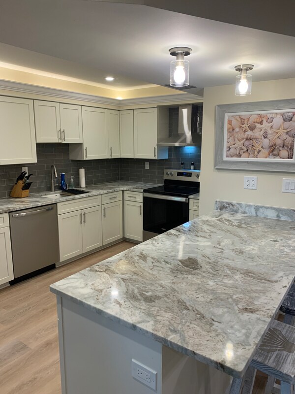 Building Photo - 1542 Mainsail Dr