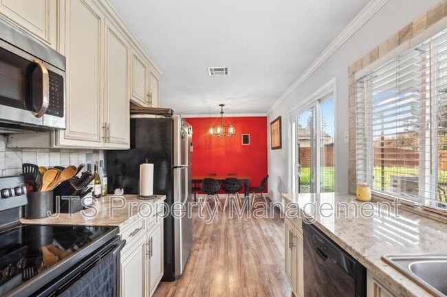 Building Photo - 6449 Feliciter Way