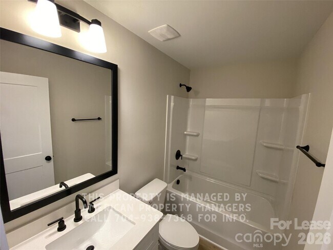 Building Photo - 724 Elizabeth Ave