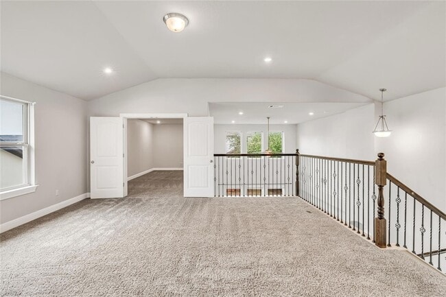 Building Photo - 5300 Cipriano Dr