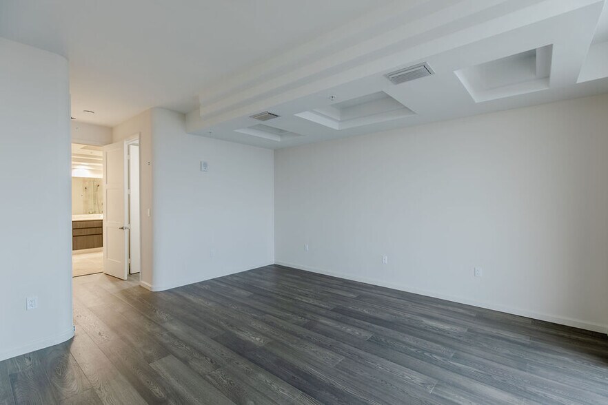 Building Photo - 4810 N Highway A1A