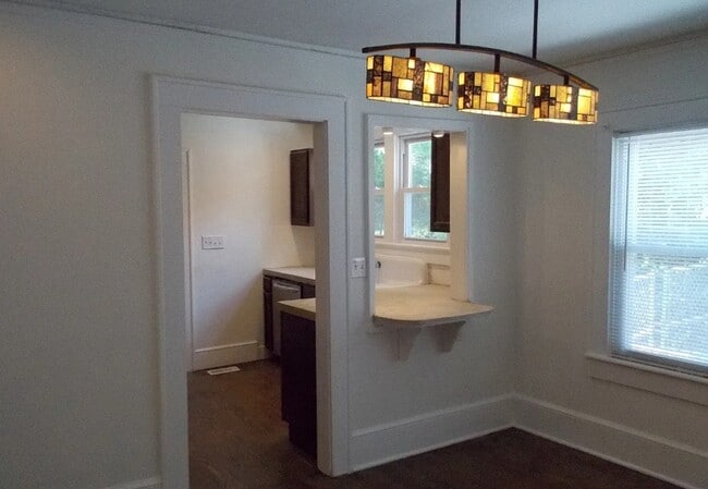 Building Photo - 504 Green Ave