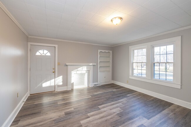 Building Photo - 6381 NC-73