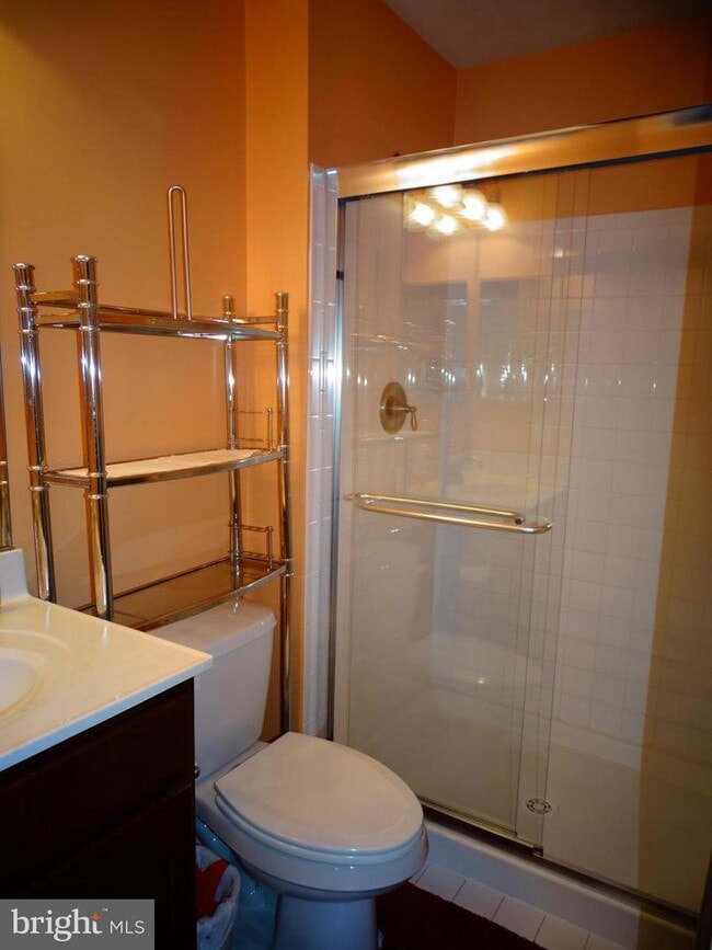 Building Photo - 6453 Swimmer Row Way