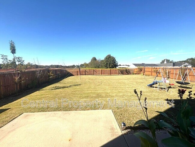 Building Photo - 316 Meadowpark Ln