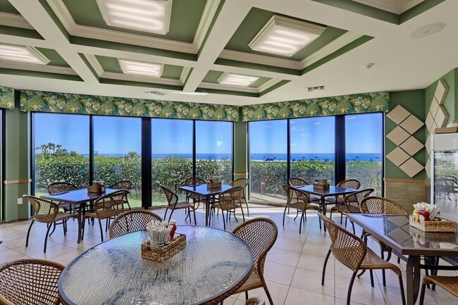 Building Photo - 3000 N Ocean Dr