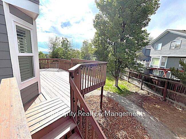 Building Photo - 4 bed 4 bath 1,954 sq ft-19151 E Garden Pl. Centennial Co 80015