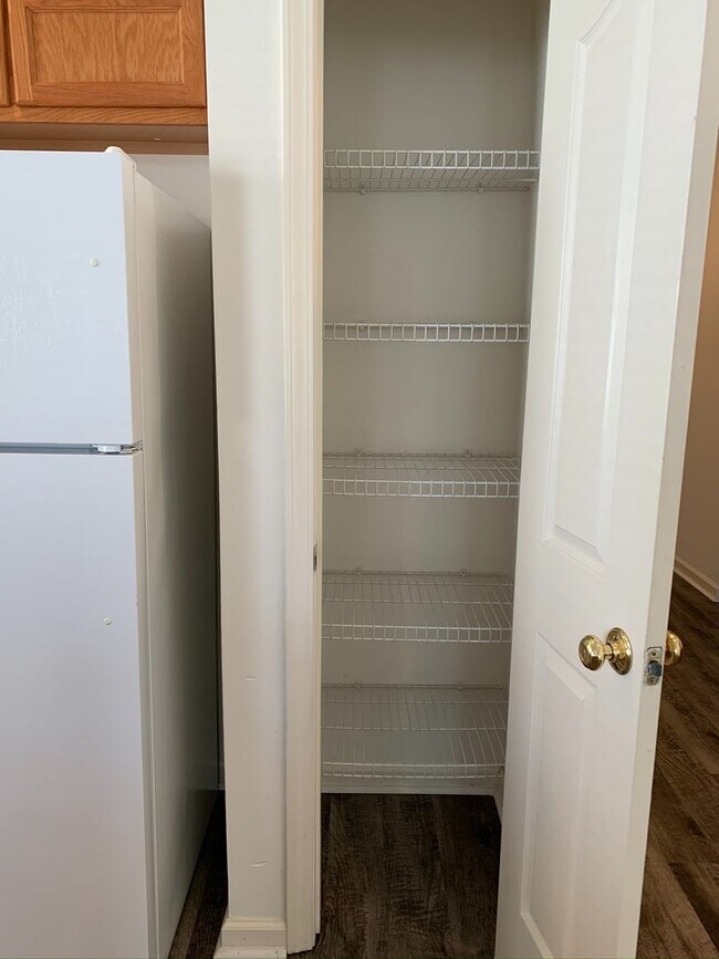 Building Photo - 1480SF 3BR 2BA