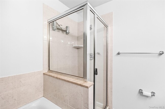 Building Photo - 17 Harbor Pointe Dr