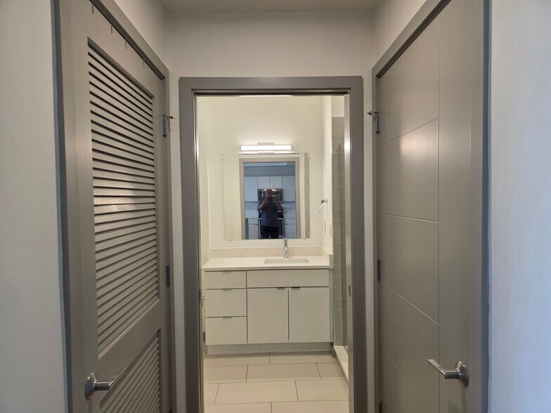 Bathroom 2 - 400 Herron Dr