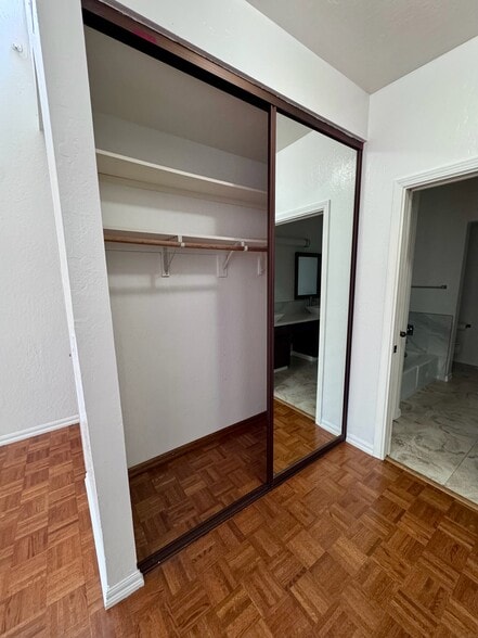 Master Bedroom - 25912 Hayward Blvd