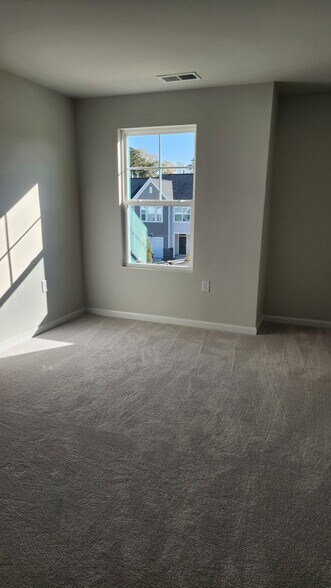 Building Photo - 2340 Chert Ln