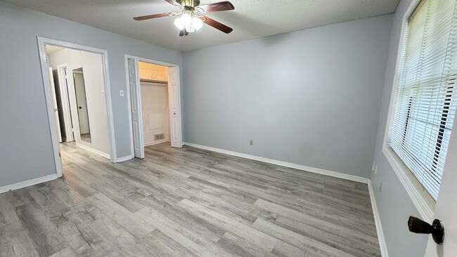 Building Photo - 204 Splane Dr