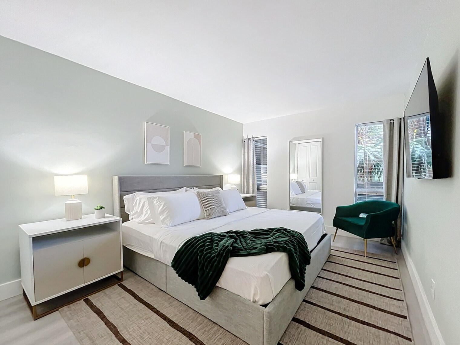 Building Photo - 1401 SE 15th St