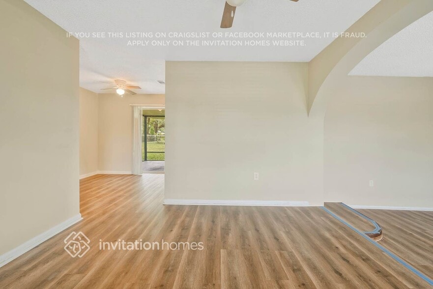 Building Photo - 4560 Barley St