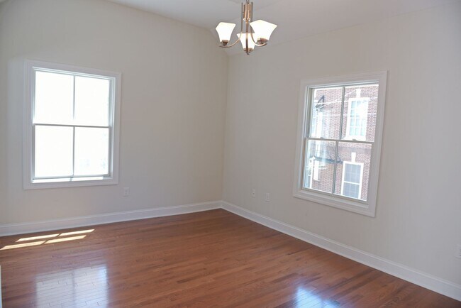 Building Photo - 203-205-205 Nassau St