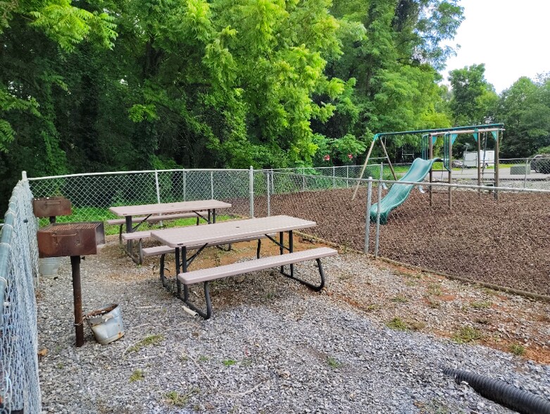 Building Photo - 13 Fonda Dr