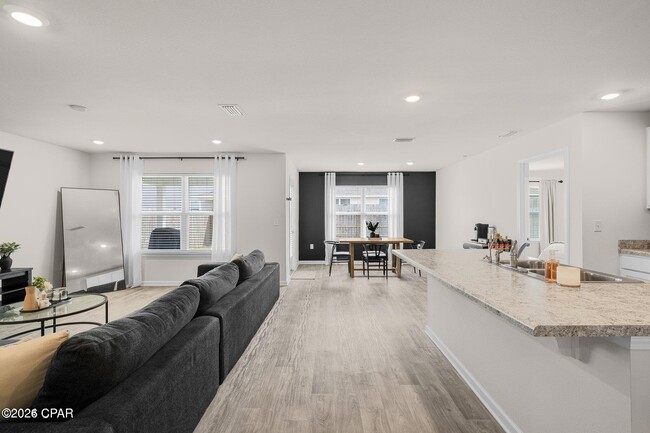 Building Photo - 4000 Millicent Ln