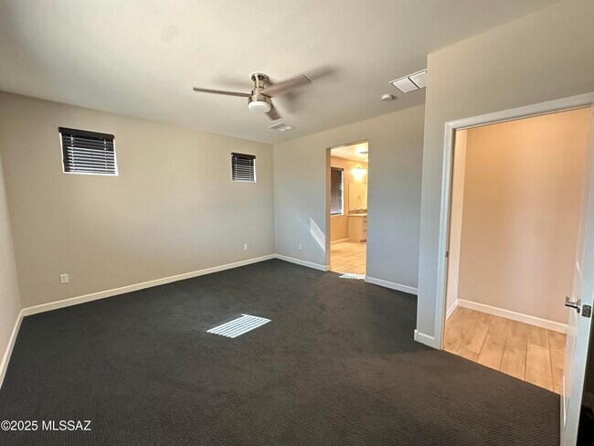 Building Photo - 2238 W Azure Creek Loop
