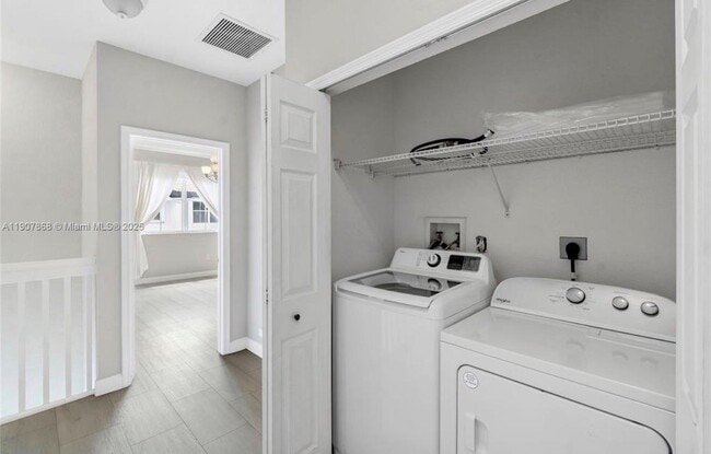 Building Photo - 7738 NW 116th Ave