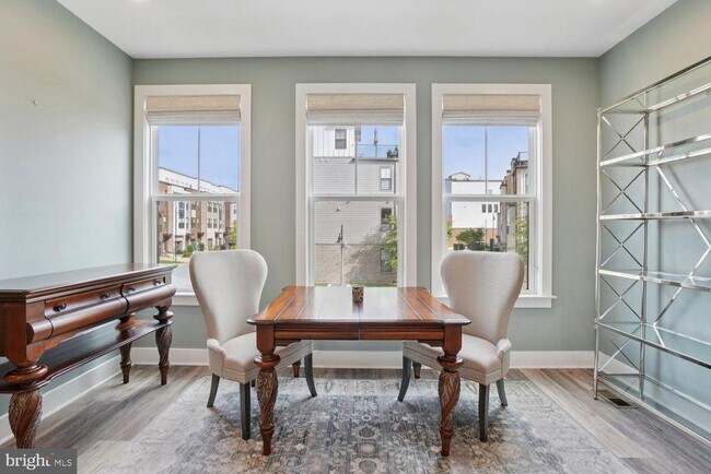 Building Photo - 1641 Bandit Loop