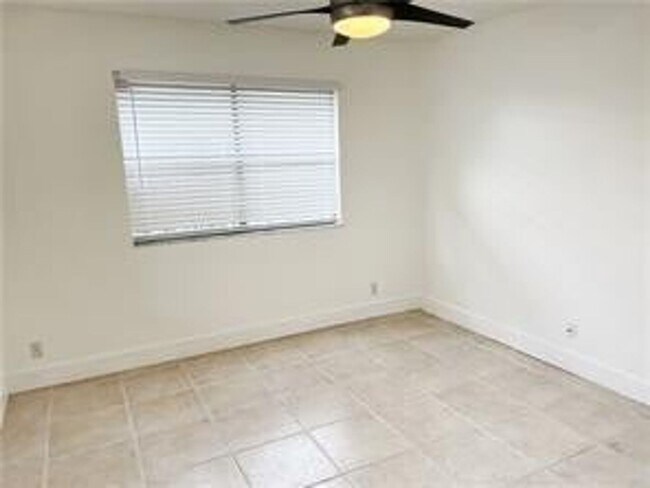 Building Photo - 11282 NW 44th St