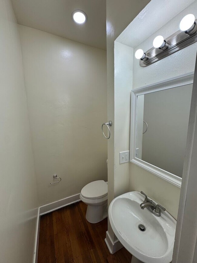 Building Photo - Renovated 3-Bedroom House with Air Conditioning