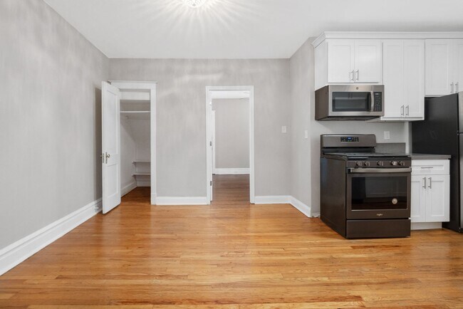 Building Photo - Rad Pad in TGS