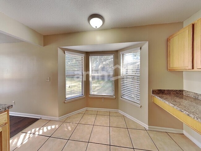 Building Photo - 13631 Capistrano Dr S