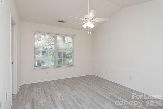 Building Photo - 110 Navigator Ct