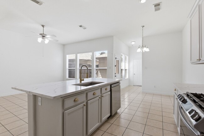 Building Photo - 16023 Powder Springs Ln