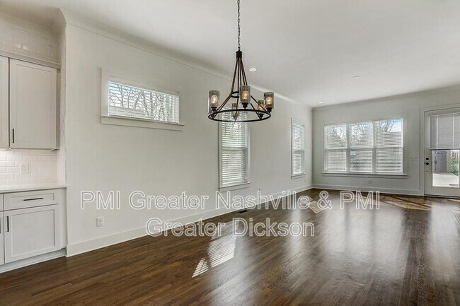 Building Photo - 1113 Park St