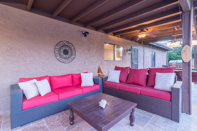 Building Photo - 6802 E Ludlow Dr