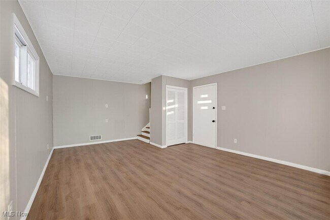 Building Photo - 8910 McCracken Rd