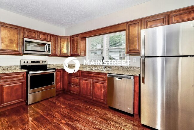 Building Photo - 4 Bedroom Pet-Friendly Home in Louisville,...